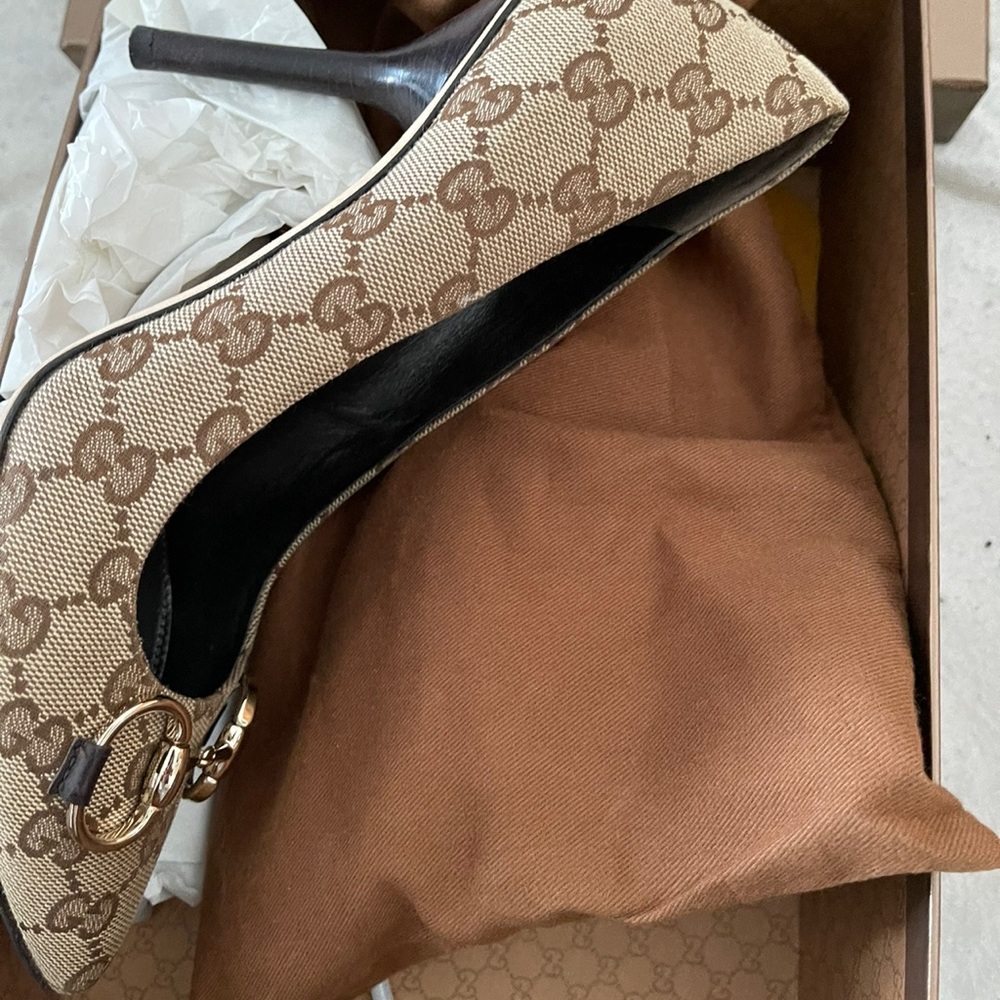 Gucci heels